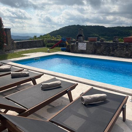 Villa Letizia Oprtalj Exteriér fotografie