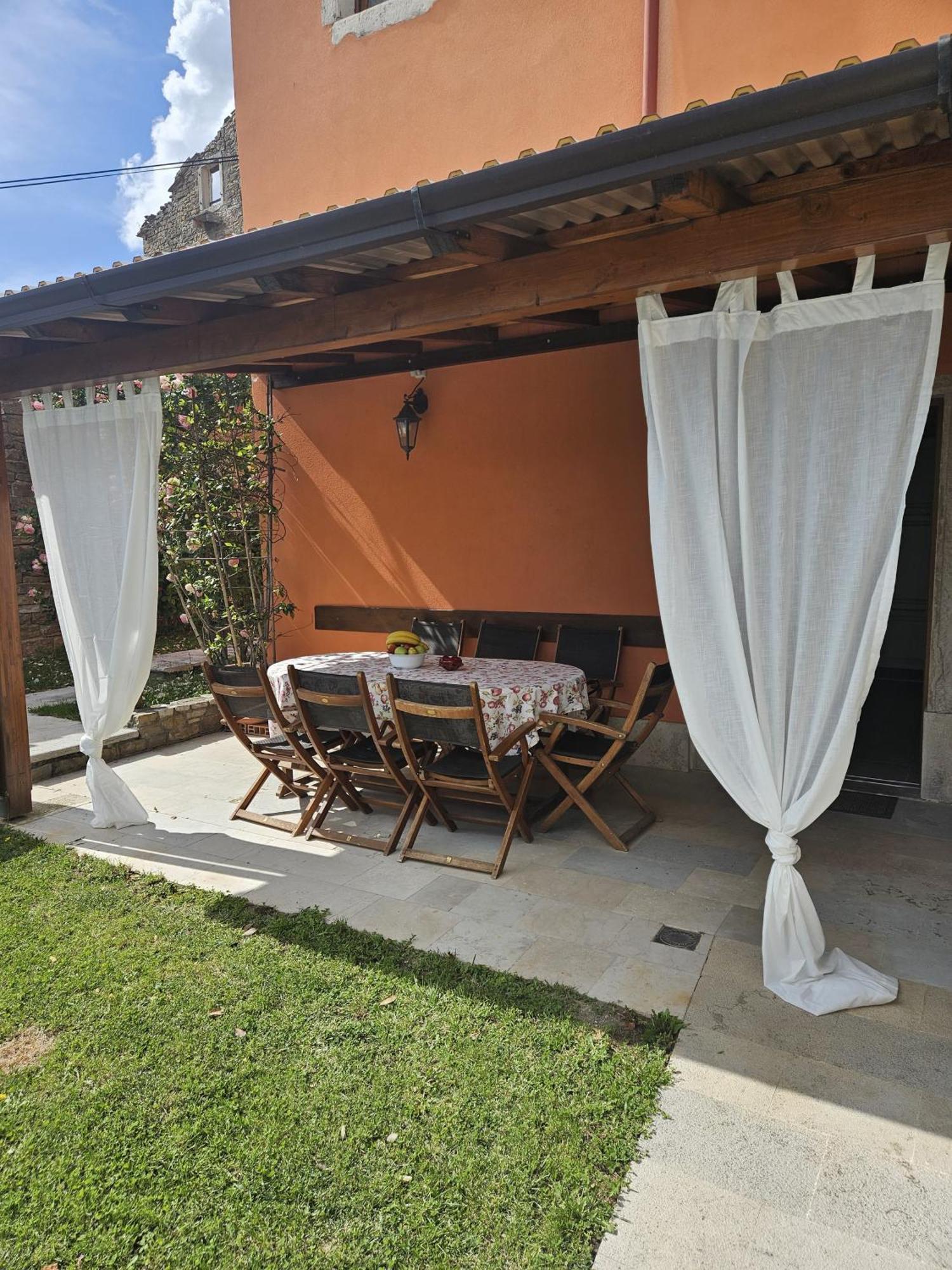 Villa Letizia Oprtalj Exteriér fotografie
