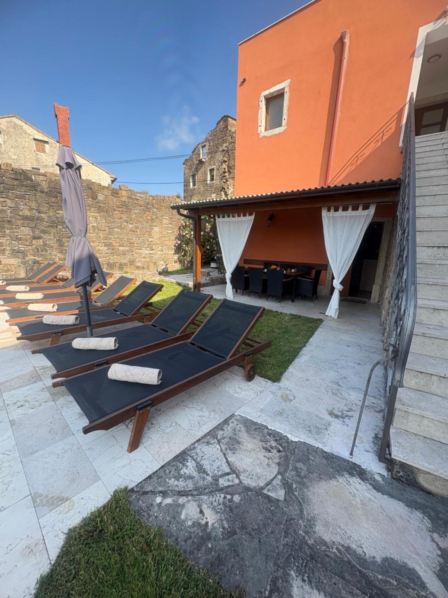 Villa Letizia Oprtalj Exteriér fotografie